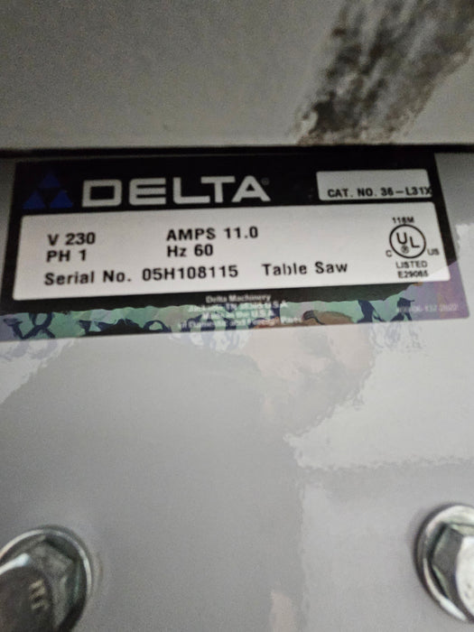 Delta 10in Unisaw Table Saw
